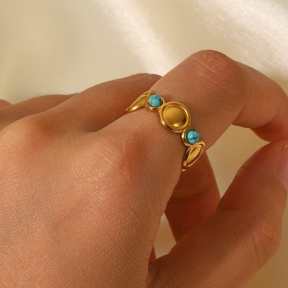 Nala Open Ring - Picture 2 of 8